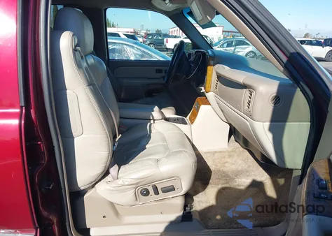 2001 Chevrolet Tahoe Lt z USA, uszkodzony, nr VIN 1GNEC13T51R119479